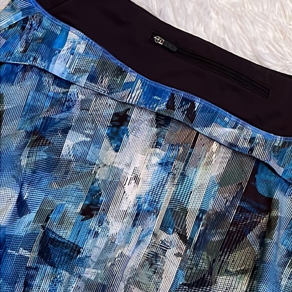 Lululemon Play of the pleats skort size 6 - Picture 5 of 9